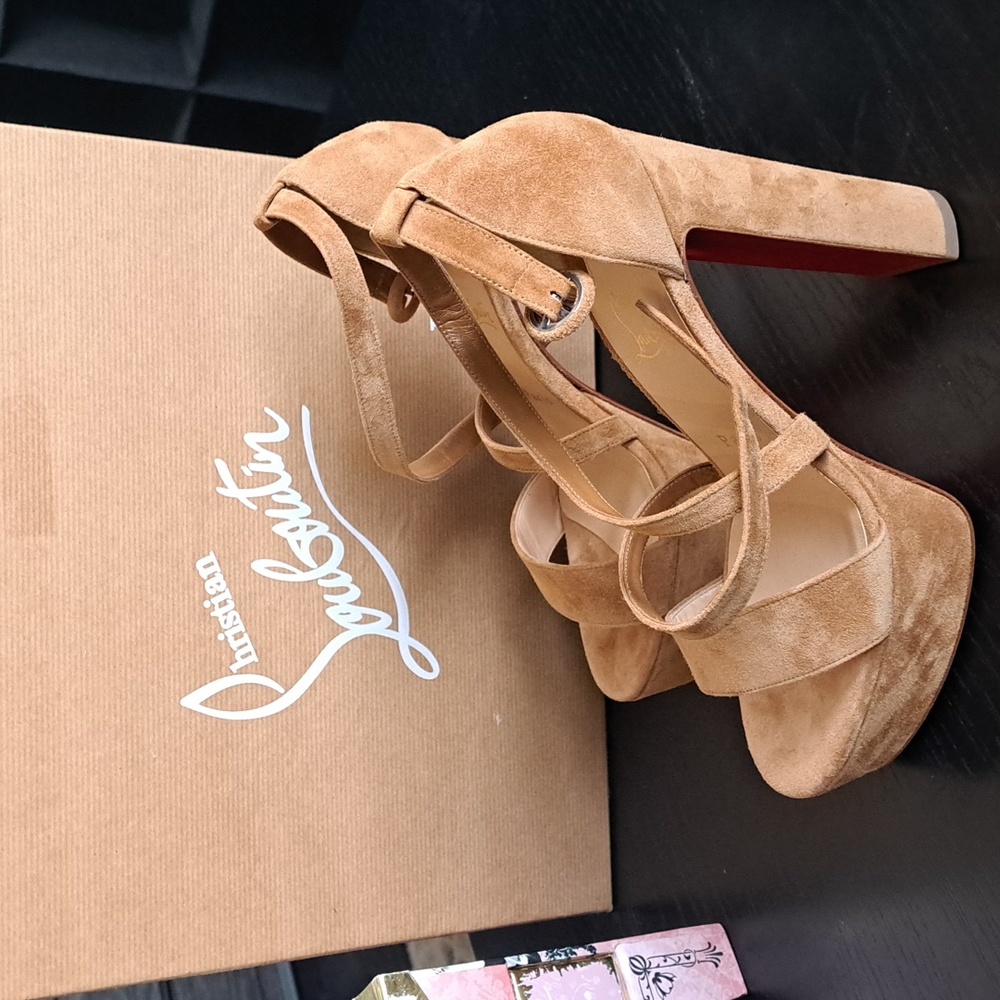 Christian Louboutin LOUBI BEE ALTA